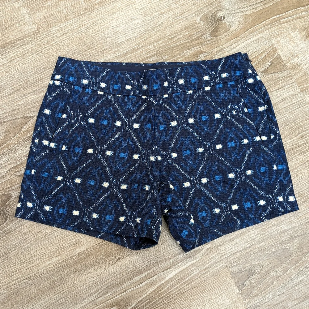 NEW J. Crew Blue Ikat Medallion Gauzey Chino Shorts Size 4
